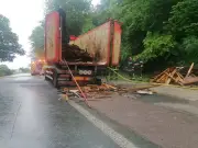 Incendie d'un poids lourd à Saintes : circulation bloquée