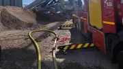 Incendie sur une grue en démantèlement dans le port de Sète, les pompiers maîtrisent la situation