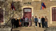 Installation du nouveau conseil municipal de Pierrerue autour du maire Jean-Pierre Guiraud