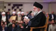 Iran : au moins 62 morts dans les manifestations, Trump menace d'intervenir