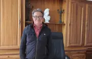 Jean-Pascal Desplaces, nouveau maire de La Tremblade, découvre les défis de la fonction