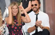 Jennifer Aniston soutient Justin Theroux après la naissance de son fils