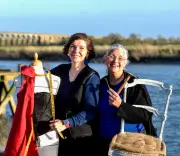 Journées des métiers d'art : tapissière et couturière exposent à Tonnay-Charente