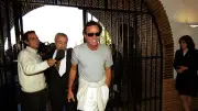 Julio Iglesias nie en bloc les accusations d'agressions sexuelles