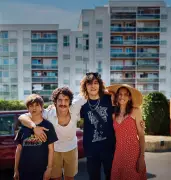 Juste une illusion : Nakache et Toledano ressuscitent la France plurielle des années 1980