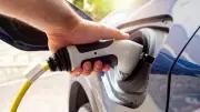 La Cour des comptes critique les aides aux voitures électriques : trop profitables aux ménages aisés