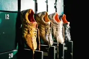 La Snake Original de Geox fête ses 20 ans : quand la chaussure devient un mythe urbain