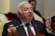 Larcher : la France n'a pas les moyens d'amortir la crise des carburants