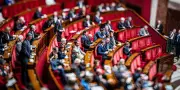 À l'Assemblée, les députés victimes et coupables de l'obstruction parlementaire