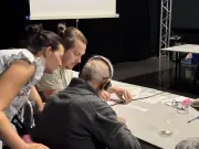 L'audiodescription démocratisée à Rochefort pour rendre le théâtre accessible aux déficients visuels