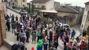 Le carnaval intergénérationnel de Saint-Quentin-la-Poterie célèbre les cinq continents