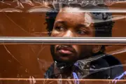 Le chanteur américain d4vd accusé du meurtre d'une adolescente
