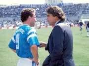 Le maillot de Jean-Pierre Papin vendu aux enchères pour 6 500 euros