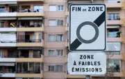 Le Parlement adopte la loi de simplification économique, controverses sur les ZFE et l'environnement
