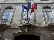 Le retrait du drapeau européen par des maires RN dévoile l'hypocrisie du parti sur l'Europe