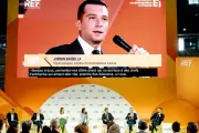 Le RN multiplie les rencontres avec le patronat pour gagner en crédibilité économique