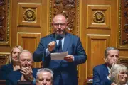Le sénateur Duplomb persiste : nouvelle proposition de loi pour réintroduire l'acétamipride
