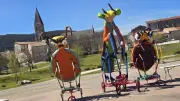 Les écoliers de La Grand-Combe préparent le carnaval des insectes avec trois Rouméquets