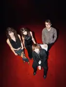 Les Dynamite Shakers électrisent la scène rock avec leur single « Nightclub »