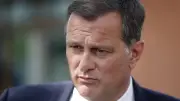 Louis Aliot représentera le RN à l'hommage de Charlie Kirk aux États-Unis