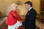 Macron rencontre le pape Léon XIV au Vatican pour évoquer le Liban et la paix au Moyen-Orient