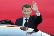 Macron répond aux critiques de Trump sur son couple, qualifiant ses propos d'inexacts