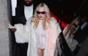 Madonna lance un appel après le vol de ses costumes vintage à Coachella