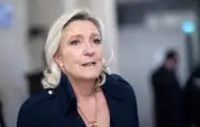 Marine Le Pen reçoit les grands patrons français au restaurant Drouant