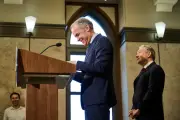 Mark Carney renforce son pouvoir au Canada avec une majorité parlementaire