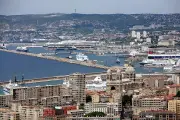 Marseille : quatorze personnes condamnées pour proxénétisme dans les anciens bars américains