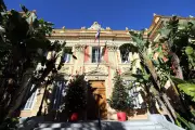 Menton : hausse des indemnités des élus, les habitants réagissent