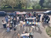 Mobilisation massive à Saint-André-de-Seignanx pour sauver une classe élémentaire menacée
