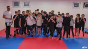 Nacer El Hailoufi transmet l'esprit combatif d'un champion au Pignan Boxing Club