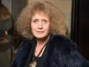 Noëlle Châtelet dédicace son livre « À l'école des filles » à Hossegor