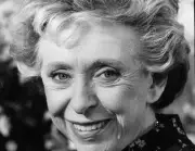 Patachou, la chanteuse à la voix gouailleuse, s'éteint à 96 ans