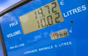 Pourquoi les pompes à essence imposent un minimum de 5 litres ?