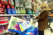 Précarité hygiénique en France : 4 millions de Français renoncent aux produits d'hygiène essentiels