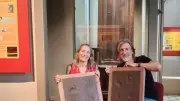 Pézenas honore deux artistes avec des empreintes sur le cours Jean-Jaurès