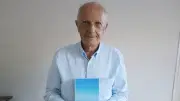 Robert Chauvin publie Horizons infinis, un recueil poétique célébrant les Cévennes