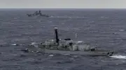 Royal Navy et OTAN interceptent un destroyer russe en mer du Nord