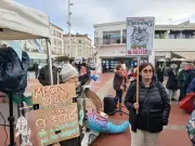 Royan : nouveau rassemblement contre la ferme usine de saumons Pure Salmon