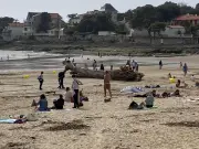 Saint-Palais-sur-Mer : un tronc géant échoué sur la plage sécurisé par arrêté municipal