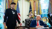 Trump et Musk plaisantent sur la vidéo virale du couple Macron