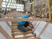 Un chantier naval historique construit deux pinasses à voile en bois, une première depuis trente ans