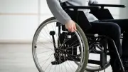 Un chef de police agresse un paraplégique et démissionne sous la pression