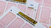 Un homme gagne 700 000 € à l'Eurojackpot puis décède, sa veuve hérite du jackpot