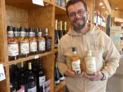 Une entreprise artisanale d'Étauliers doublement médaillée d'or à Lyon pour ses créations au rhum