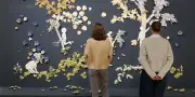 Une fresque en porcelaine parfumée illumine le Musée de la Toile de Jouy