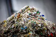 Une innovation française transforme les déchets plastique en hydrogène vert