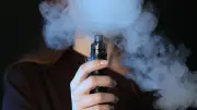 Vapotage chez les jeunes : l'usage de la cigarette électronique double en six ans